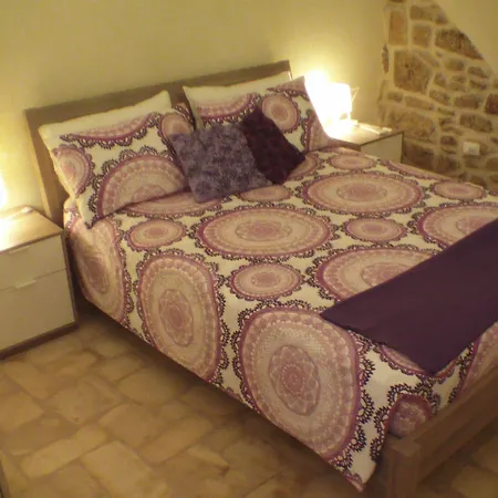 La Grotta לינה וארוחת בוקר מסניה