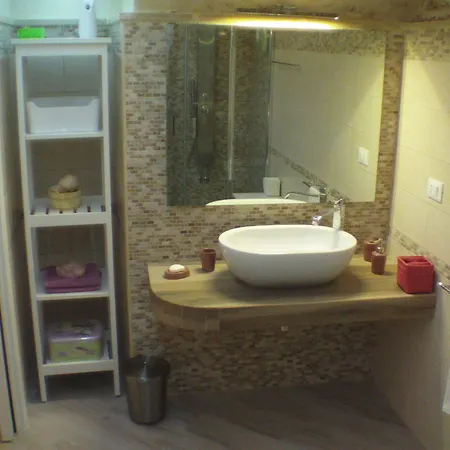 La Grotta לינה וארוחת בוקר